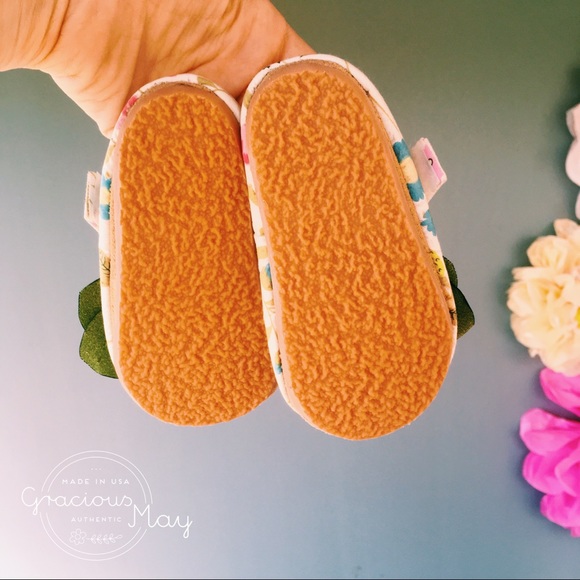 🌟White Pink Floral Toddler Girls Shoes Mary Janes - Picture 2 of 2